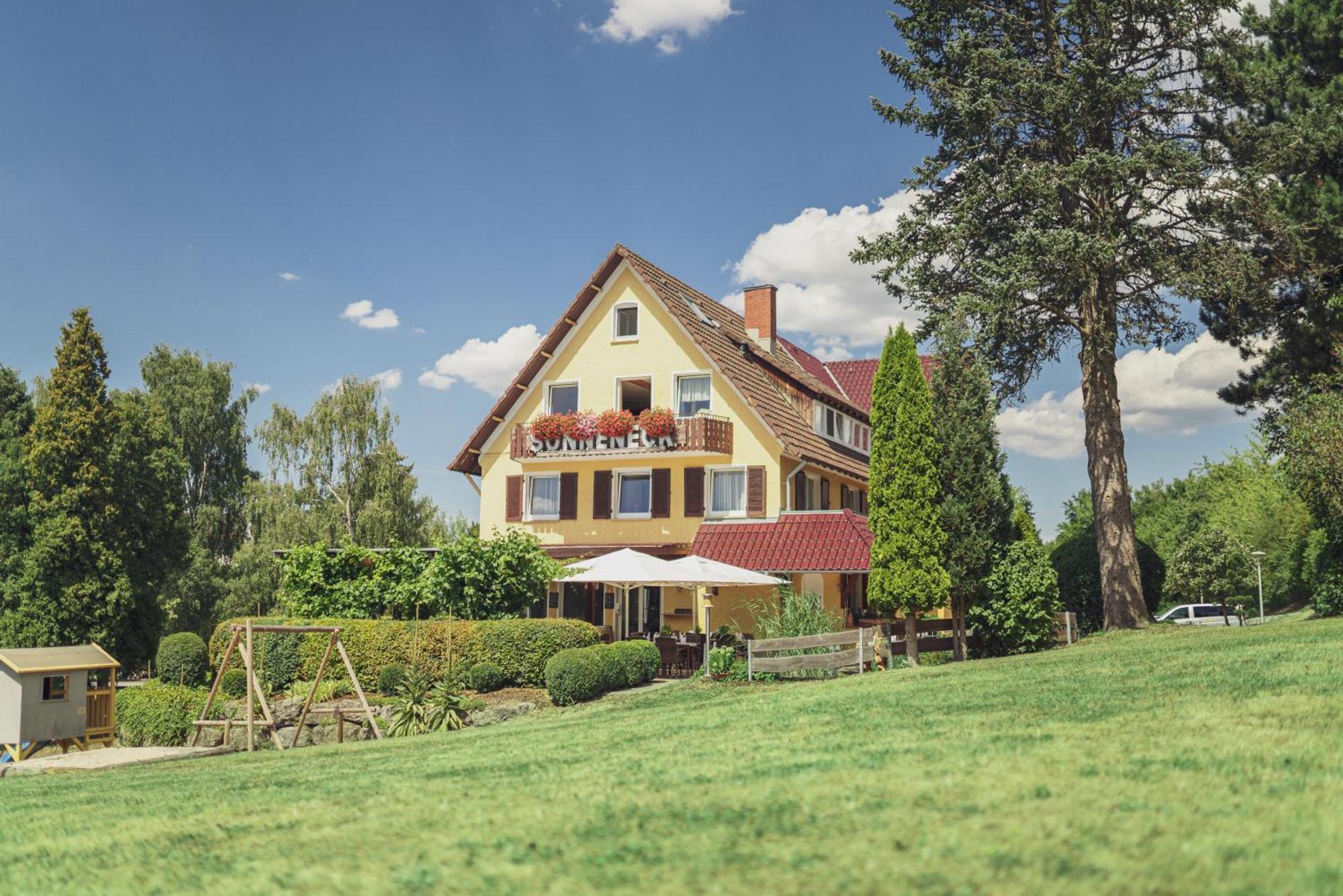 Hotel - Restaurant Sonneneck Dornstetten Екстер'єр фото